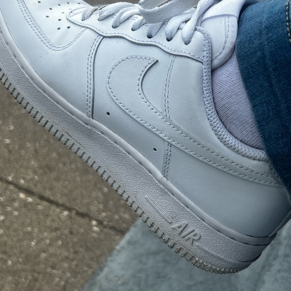 Women’s Air Force 1 ‘07 shoes - Picture 15 of 16